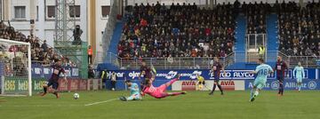 Jordi Alba scores the second goal for Barcelona. 0-2