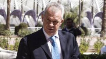 Javier Tebas lamentó que el Vasco Aguirre haya formado parte del juego amañado entre el Zaragoza y el Levante.
Foto del El exentrenador del Zaragoza Javier Aguirre a su llegada a los juzgados de la ciudad de la justicia de Valencia para declarar en los presuntos amaños del encuentro de liga entre el Levante Ud y el Zaragoza
27/03/2015/ MEXSPORT / Cordon Press