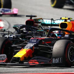 Red Bull y Mercedes suben el tono en su "batalla de poder"