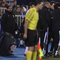 Bustinza se rompió la nariz y se la recolocó en el césped