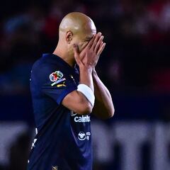 “Chicharito, no seas ridículo, debería darte vergüenza”