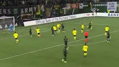 Quiere regresar a la Roja y lo demuestra con goles como este: ¡mostró toda su calidad!