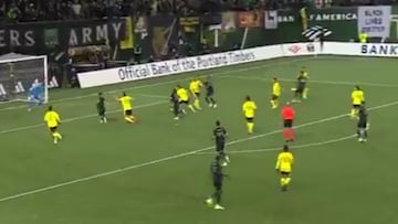 Quiere regresar a la Roja y lo demuestra con goles como este: ¡mostró toda su calidad!