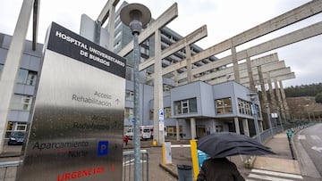 Hospital Universitario de Burgos, a 13 de enero de 2026, en Burgos, Castilla y León (España). Dos personas, pacientes de oncología en el Hospital Universitario de Burgos (HUBU), han fallecido a causa de un error en un tratamiento mientras lo recibían en el área de Oncología del complejo burgalés. El error en el preparado del tratamiento ha supuesto además otros tres afectados, de los que uno de ellos está ingresado en la Unidad de Cuidados Intensivos (UCI).
13 ENERO 2026;NEGLIGENCIA;NEGLIGENCIA MÉDICA;HOSPITAL;CANCER;BURGOS
Tomás Alonso / Europa Press
13/01/2026
