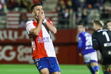 El Algeciras y el Linares empatan en un partido frenético