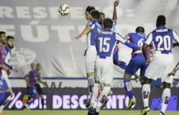 1-1. Simao marcó el gol del empate.