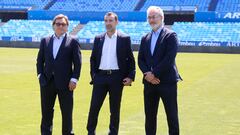 Sanllehí, Carcedo y Torrecilla, durante la presentación del técnico.