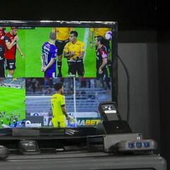 Se estrenó el VAR en México con un penal para el Atlas