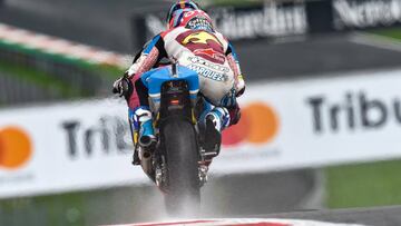 Álex Márquez fue de los que se cayó ayer sin motivo aparente.