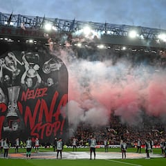 El impresionante tifo del Manchester United en Old Trafford