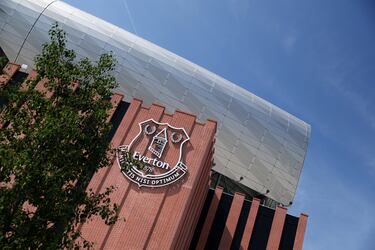 LIVERPOOL, ENGLAND - AUGUST 24: A general view outside the stadium as the Everton logo is seen prior to the Premier League match between Everton and Brighton & Hove Albion at Hill Dickinson Stadium on August 24, 2025 in Liverpool, England. (Photo by Michael Regan/Getty Images)