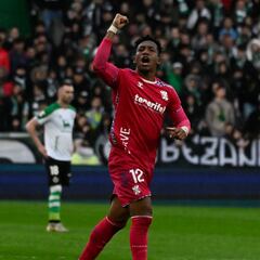 Landázuri marca siete meses después