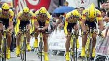 <b>INTRATABLE.</B> El ONCE-Eroski se ha mostrado intratable en la contrarreloj por equipos de la Vuelta a Burgos.