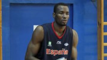 La FIBA miró con lupa a Ibaka pero da luz verde