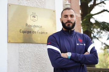 Benzema posa para AS.