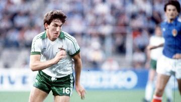 Norman Whiteside, el 'niño' que le quitó un récord a Pelé