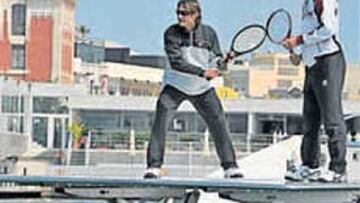 <b>COPA AMÉRICA. </b>Ferrero y García-López peloteando sobre un barco.
