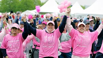 Cada octubre se conmemora el mes de concientizaci&oacute;n sobre el c&aacute;ncer de mama. Aqu&iacute; las fechas clave, eventos y organizaciones ben&eacute;ficas para donar.