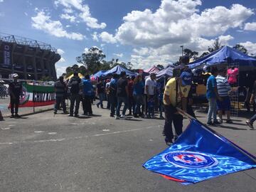El Estadio Azteca se pintó de celeste en el regreso de Cruz Azul