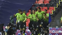 Cruz Azul derrotó a los Bravos de Juárez en el Estadio Azteca