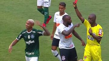 Deyverson, del Palmeiras, sancionado con seis partidos por escupir a un rival