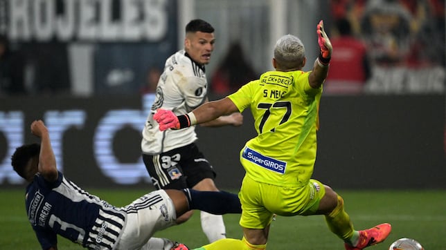 Junior falla sus opciones y cae por la mínima ante Colo Colo