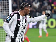 Jonathan David celebra su gol al Cremonese.