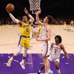 Russell Westbrook explota en noche récord de LeBron James