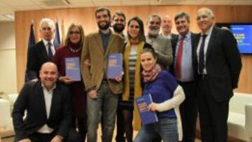 Emotivo acto de presentación en el CSD de 'Mi batalla contra la ELA', el libro de Carlos Matallanas.