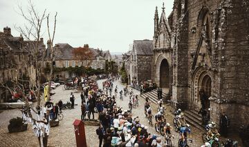 El pelotón durante la primera etapa del Tour de Francia 2021.