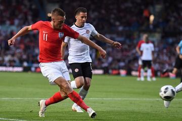 Jamie Vardy en una jugada a la ofensiva. Puso en aprietos a los centroamericanos.