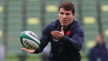 France scrum-half Antoine Dupont warms up ahead of the Six Nations international rugby union match between Ireland and France.