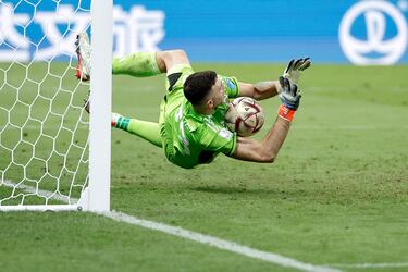 Argentine legend hits out at Messi and MLS: “He’s playing football in a farmer’s league”