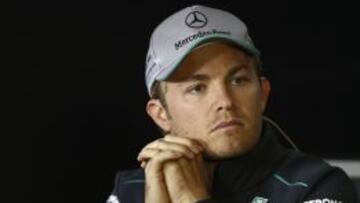 Rosberg: "Voy bien a una vuelta, pero peor en tandas largas"