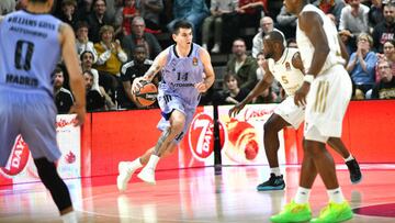 VILLEURBANNE, FRANCE - MARCH 03: Gabriel Deck, #14 of Real Madrid in action during the 2022-23 Turkish Airlines EuroLeague Regular Season Round 26 game between LDLC Asvel Villeurbanne and Real Madrid at The Astroballe on March 03, 2023 in Villeurbanne, France. (Photo by Cyril Lestage/Euroleague Basketball via Getty Images)