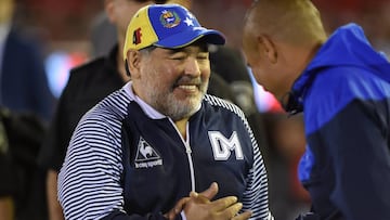 Homenaje a Maradona y goleada de Gimnasia a Newell's