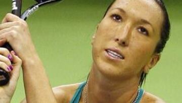 <strong>IMPOTENTE.</strong> La serbia Jelena Jankovic, a falta de su partido ante Bartoli, está eliminada del Sony Ericsson Championship y termina con malas temporadas la que ha sido una gran temporada para ella.