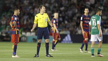 Mateu Lahoz: "Cada partido que dirijamos será un sueño"