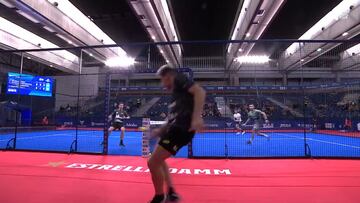 'Padeleros' del mundo, ten¨¦is que ver esto: descomunal puntazo
