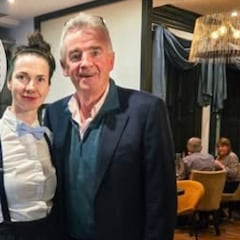 El CEO de Ryanair acude a un restaurante y le dan de su propia medicina con un recargo extra de 7 euros por ocupar más espacio