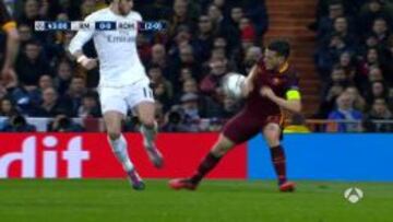 Imagen del balón impactando en el brazo de Florenzi.