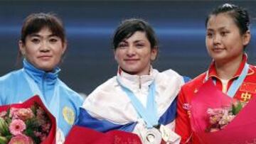 Tsarukaeva gana el Mundial con récord en arrancada