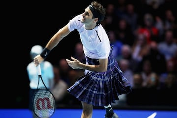 Andy Murray y Roger Federer participaron en una exhibición benéfica en Glasgow.