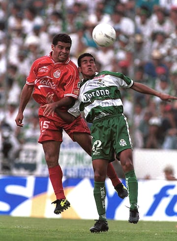 La segunda final con mayor diferencia. Nuevamente, Cardozo reinó en el juego y se despachó con doblete. El global terminó 7-1.