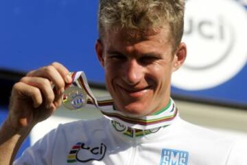 El ciclista australiano Michael Rogers ganó consecutivamente los mundiales de 2003, 2004 y 2005 en la especialidad de contrarreloj.