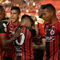 Cúcuta vence en el último minuto a Bucaramanga y es líder