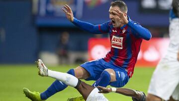 El Eibar acaricia la zona baja de la clasificaci¨®n