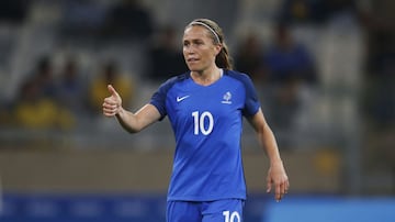 La mediocampista del Olympique de Lyon suma 42 goles en esta competencia y al estar su equipo en cuartos de final, parece que tiene oportunidad de seguir sumando.