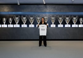 Oficial: Lakrar renueva su contrato con el Real Madrid hasta 2028