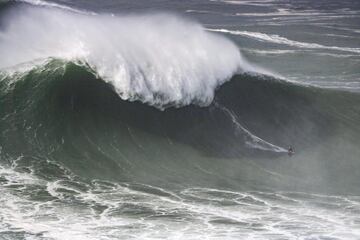 Red Bull Big Wave Awards - Finalista en la categoría cbdMD XXL Biggest Wave. 